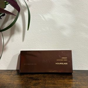 Hourglass Ambient Lightning Palette